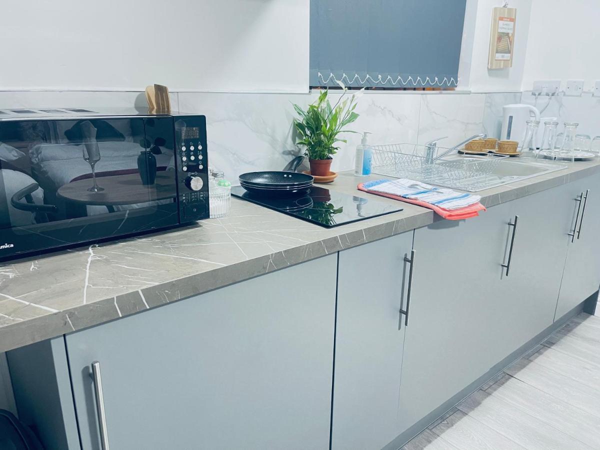 1 Bed Apartment 버밍엄 외부 사진